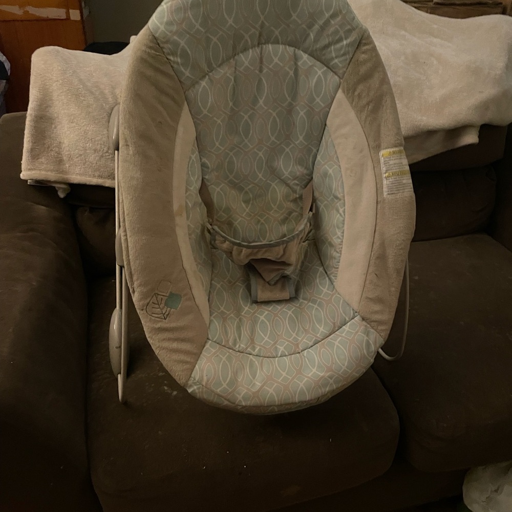 Comfortable Baby Bouncer in Beige and Blue